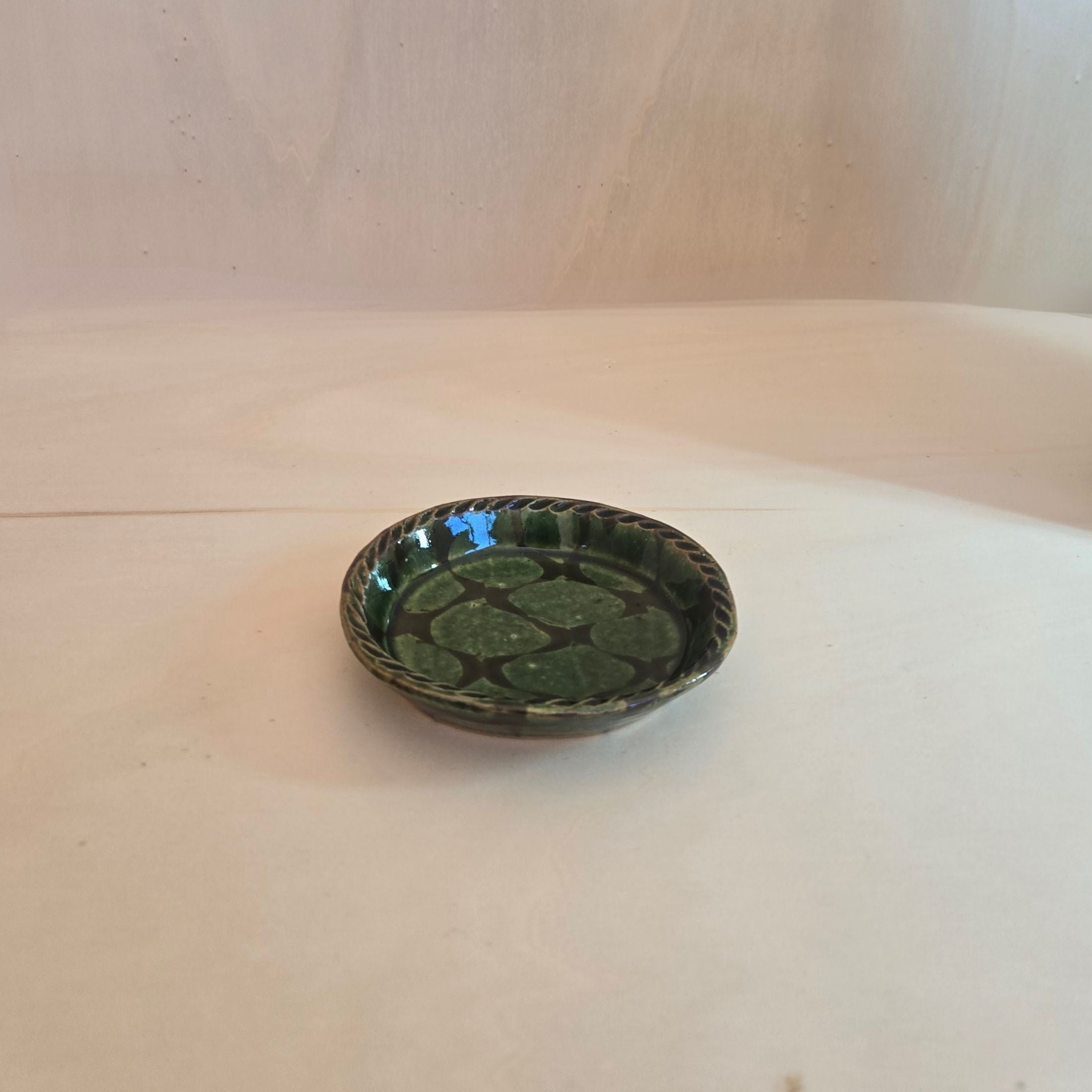 Small dish by Sousougama