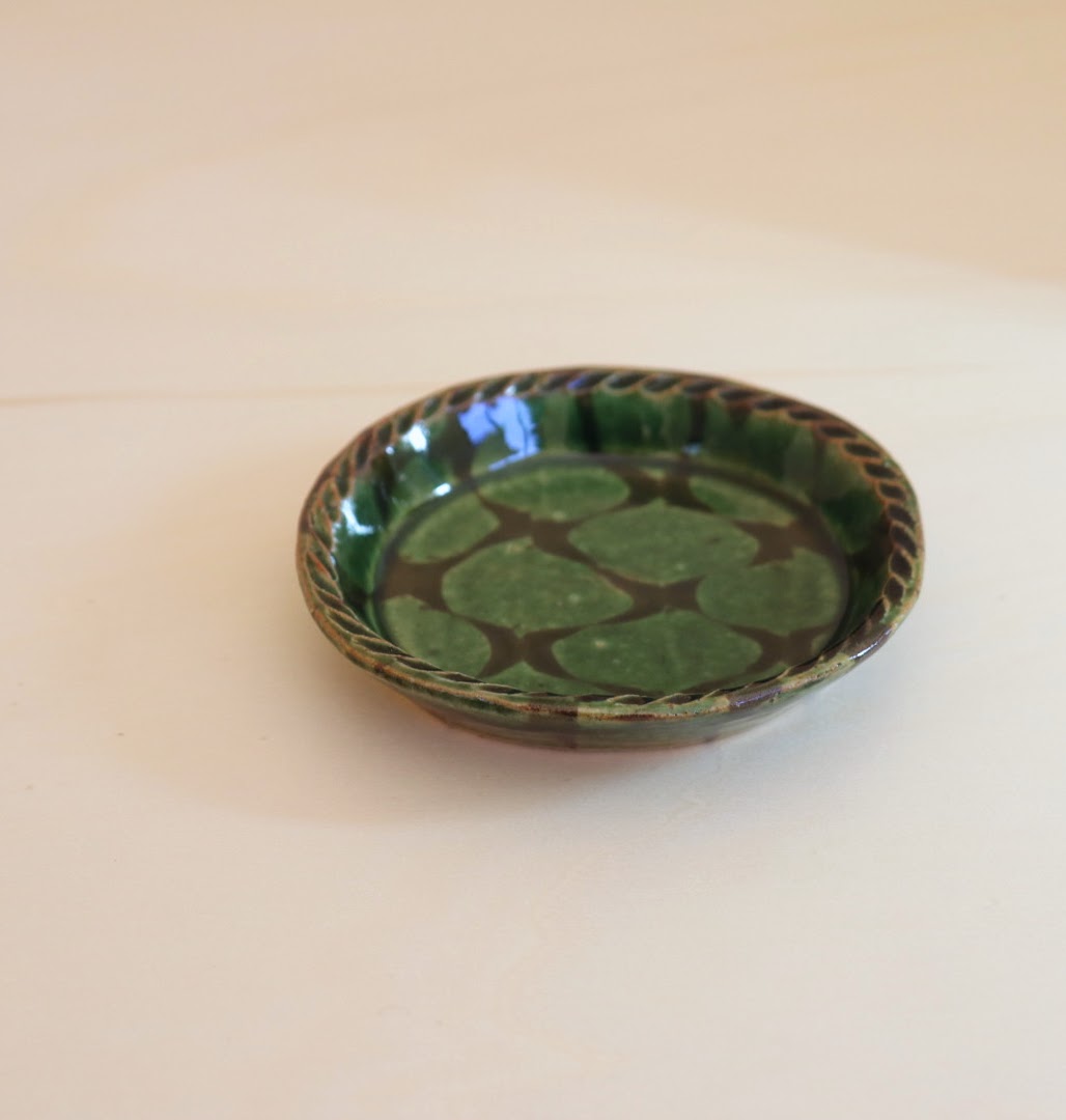 Small dish by Sousougama